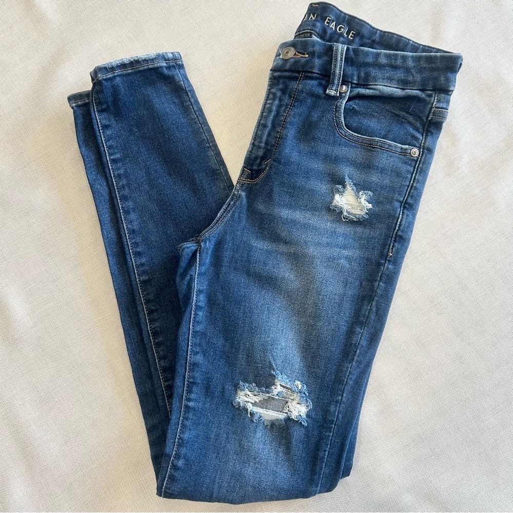 American Eagle Outfitters Women’s  Distressed Skinny Jeans